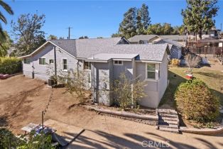 Single Family Residence, 16801 Buena Vista ave, Orange, CA 92865 - 4