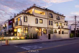 Single Family Residence, 302 3rd st, Huntington Beach, CA 92648 - 2