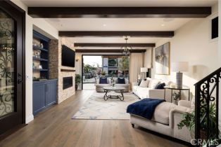 Single Family Residence, 302 3rd st, Huntington Beach, CA 92648 - 3