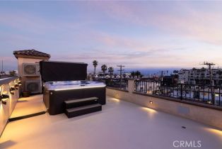 Single Family Residence, 302 3rd st, Huntington Beach, CA 92648 - 45