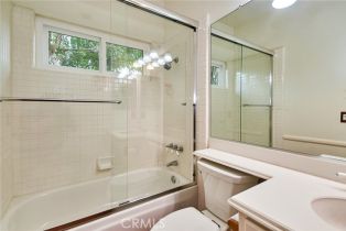 Single Family Residence, 26821 Moore Oaks rd, Laguna Hills, CA 92653 - 17