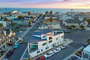 Residential Income, 4405 Channel pl, Newport Beach, CA 92663 - 9