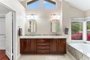 Single Family Residence, 1535 San Almada rd, Corona, CA 92882 - 17