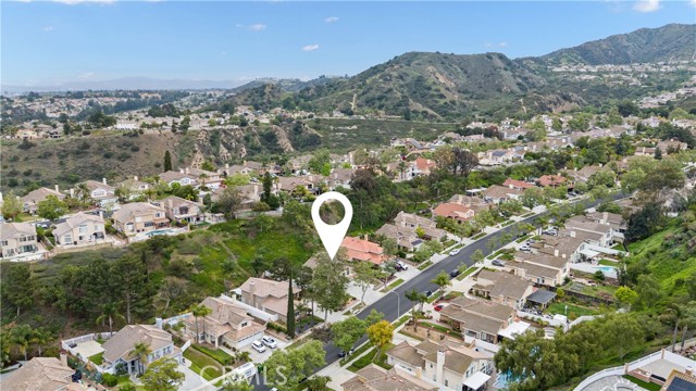 Single Family Residence, 1535 San Almada rd, Corona, CA 92882 - 1