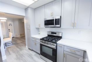 Condominium, 2196 Evergreen dr, Tustin, CA 92782 - 6