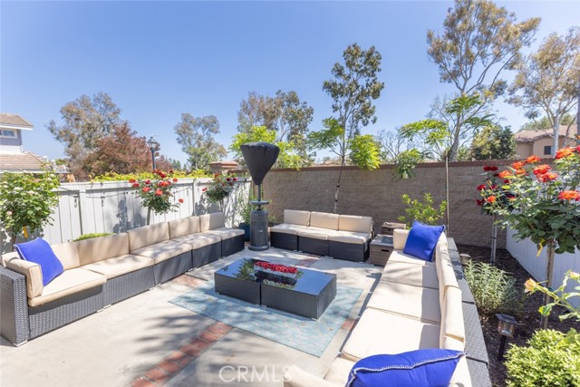 Condominium, 2196 Evergreen dr, Tustin, CA 92782 - 1