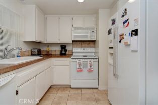 Condominium, 8566 Van Ness ct, Huntington Beach, CA 92646 - 4