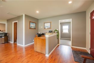 Single Family Residence, 140 Hawthorne st, Fallbrook, CA 92028 - 4