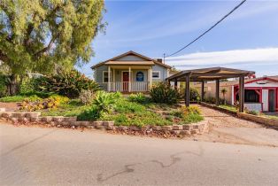 Single Family Residence, 140  W Hawthorne ST, Fallbrook, CA  Fallbrook, CA 92028