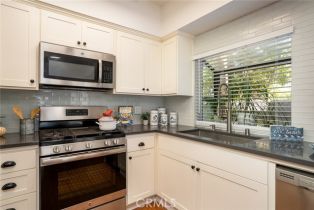 Condominium, 4752 Tiara dr, Huntington Beach, CA 92649 - 11