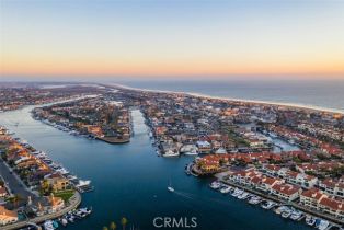 Single Family Residence, 16059 Crete ln, Huntington Beach, CA 92649 - 9