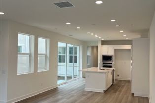 Single Family Residence, 10884 Sausalito st, Ventura, CA 93004 - 4