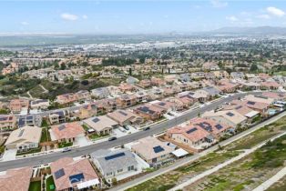 Single Family Residence, 2710 Santa Fiora dr, Corona, CA 92882 - 36