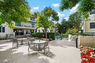 Condominium, 4501 Cedros ave, Sherman Oaks, CA 91403 - 34