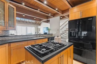 Single Family Residence, 7008 Oceanfront, Newport Beach, CA 92663 - 16