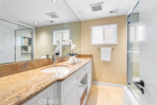 Single Family Residence, 7008 Oceanfront, Newport Beach, CA 92663 - 20