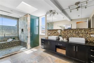 Single Family Residence, 7008 Oceanfront, Newport Beach, CA 92663 - 29