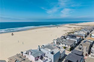 Single Family Residence, 7008 Oceanfront, Newport Beach, CA 92663 - 45