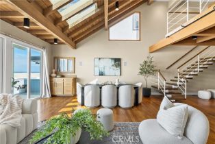 Single Family Residence, 7008 Oceanfront, Newport Beach, CA 92663 - 7