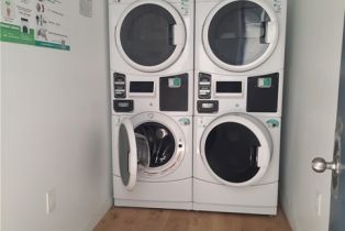 Residential Income, 515 3rd st, Long Beach, CA 90802 - 2