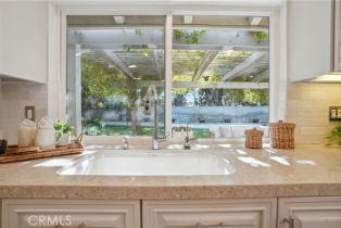 Single Family Residence, 13811 Palace way, Tustin, CA 92780 - 13