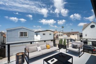 Residential Income, 207 28th st, Newport Beach, CA 92663 - 30