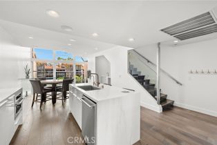 Condominium, 5322 Marina Pacifica dr, Long Beach, CA 90803 - 11
