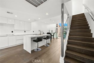 Condominium, 5322 Marina Pacifica dr, Long Beach, CA 90803 - 4