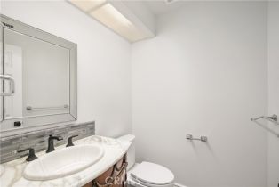 Townhouse, 2501 16th st, Newport Beach, CA 92663 - 13