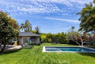 Single Family Residence, 2516 Vista Baya, Newport Beach, CA 92660 - 19