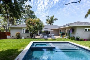 Single Family Residence, 2516 Vista Baya, Newport Beach, CA 92660 - 21