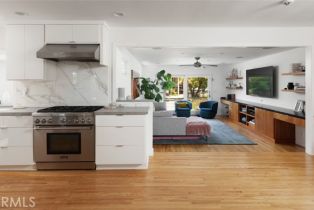 Single Family Residence, 2516 Vista Baya, Newport Beach, CA 92660 - 8