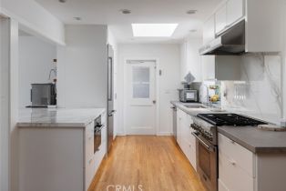 Single Family Residence, 2516 Vista Baya, Newport Beach, CA 92660 - 9