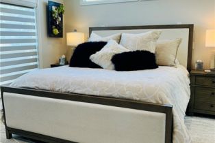 , 237 Plymouth, Newport Beach, CA 92660 - 9