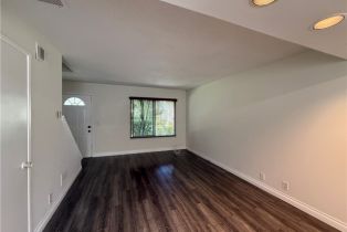 Condominium, 9867 Cornwall dr, Huntington Beach, CA 92646 - 5