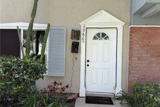 Condominium, 9867 Cornwall DR, Huntington Beach, CA  Huntington Beach, CA 92646