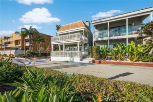 Residential Income, 700 Oceanfront, Newport Beach, CA 92661 - 4