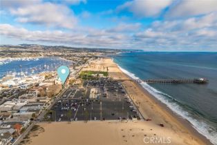 Residential Income, 700 Oceanfront, Newport Beach, CA 92661 - 7