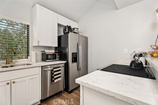 Condominium, 26701 Quail, Laguna Hills, CA 92656 - 9