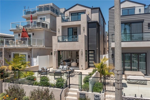 Single Family Residence, 125 8th st, Huntington Beach, CA 92648 - 1