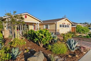 Single Family Residence, 21372 Sand Dollar ln, Huntington Beach, CA 92646 - 5