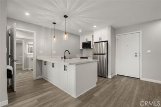 Condominium, 5585 Pacific Coast Highway, Long Beach, CA 90804 - 4