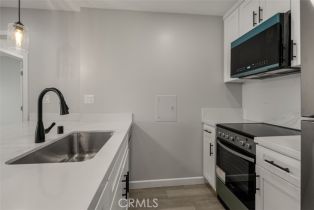 Condominium, 5585 Pacific Coast Highway, Long Beach, CA 90804 - 6