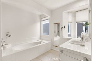 Single Family Residence, 19139 Chandon ln, Huntington Beach, CA 92648 - 38