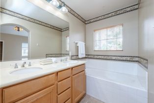 Condominium, 12671 Nicklaus ln, Tustin, CA 92782 - 25