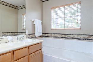 Condominium, 12671 Nicklaus ln, Tustin, CA 92782 - 26