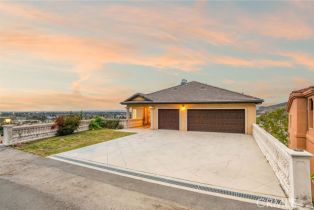 Single Family Residence, 12336 Circula Panorama, North Tustin, CA 92705 - 2