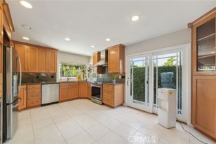 Single Family Residence, 17675 Rainglen, Huntington Beach, CA 92649 - 14