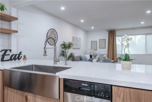 Condominium, 1800 Heim ave, Orange, CA 92865 - 2