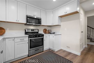 Single Family Residence, 1917 Las Palmas cir, Orange, CA 92868 - 17